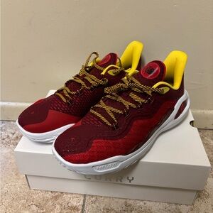 Under Armour Curry Flow 11 Basketball Bruce Lee Fire Red White Men's Sz 10.5-13